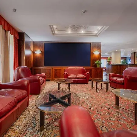 فندق Crivis