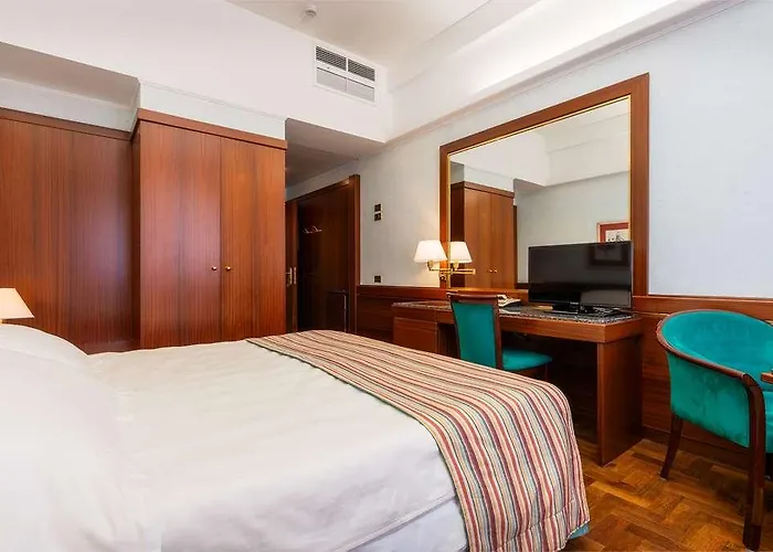 Crivis * Milan